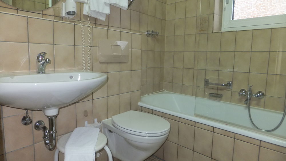 Hotel Restaurant Ruppert Walluf المظهر الخارجي الصورة